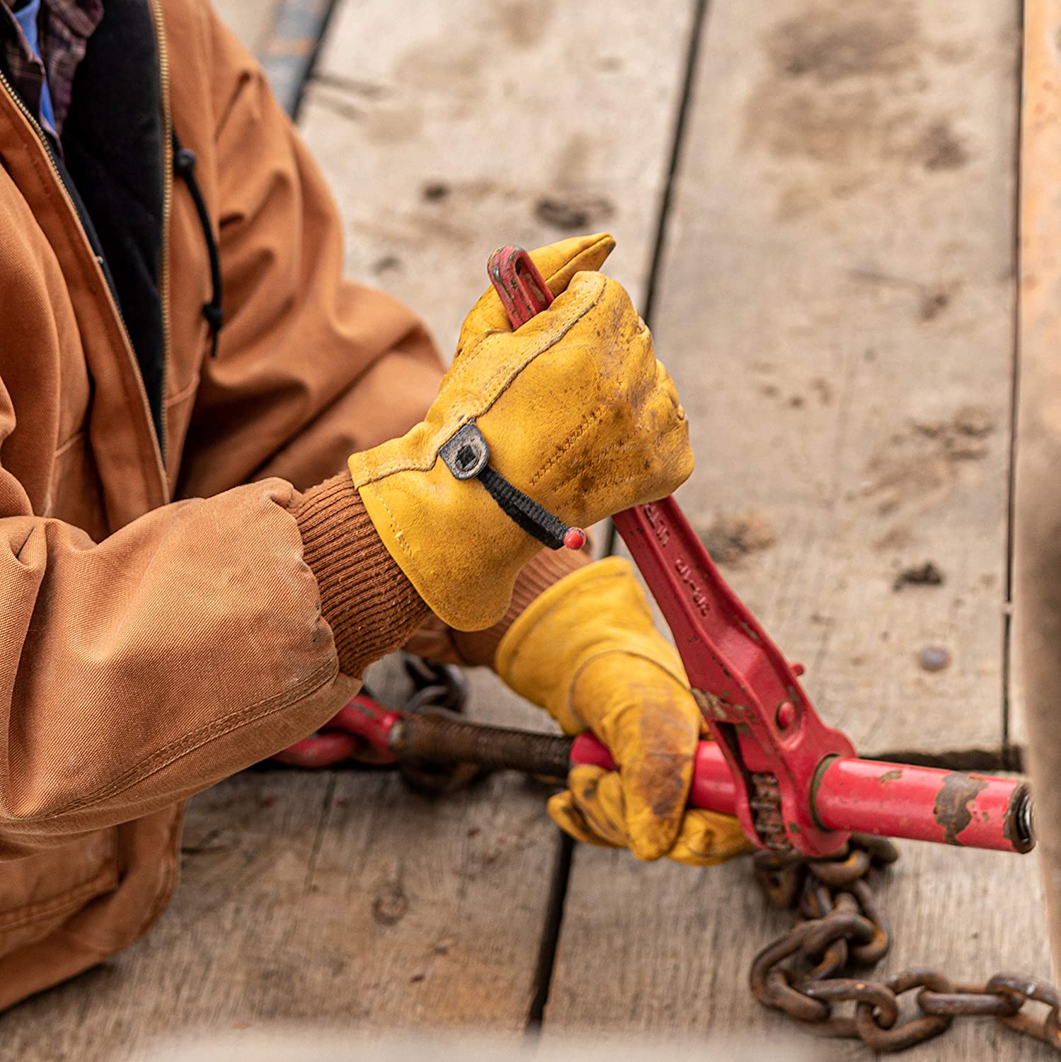 The Ultimate Guide to Industrial Hand Protection in 2026: Trends, Standards & Global Procurement Strategies